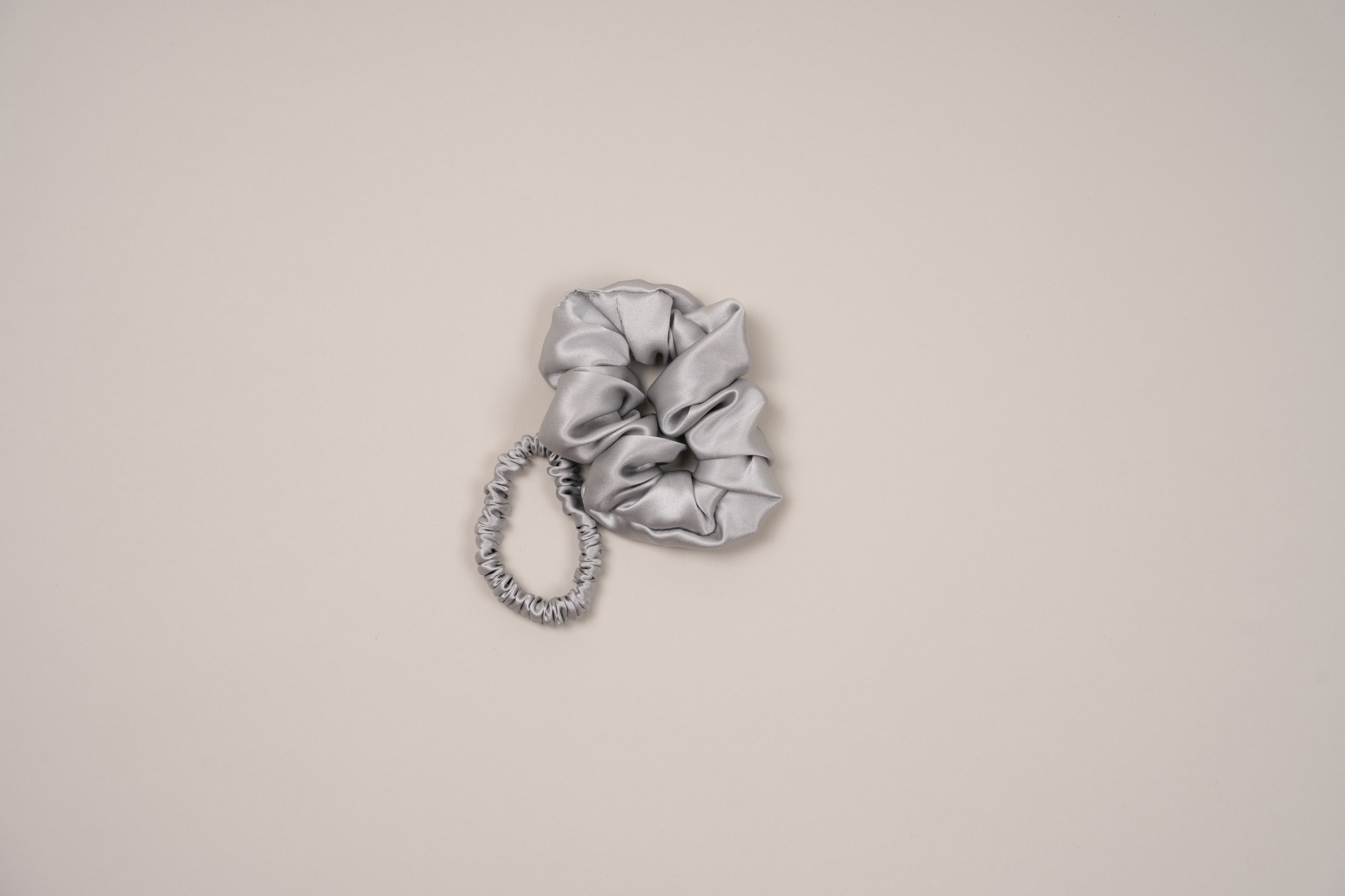 Silk Scrunchie - Silber